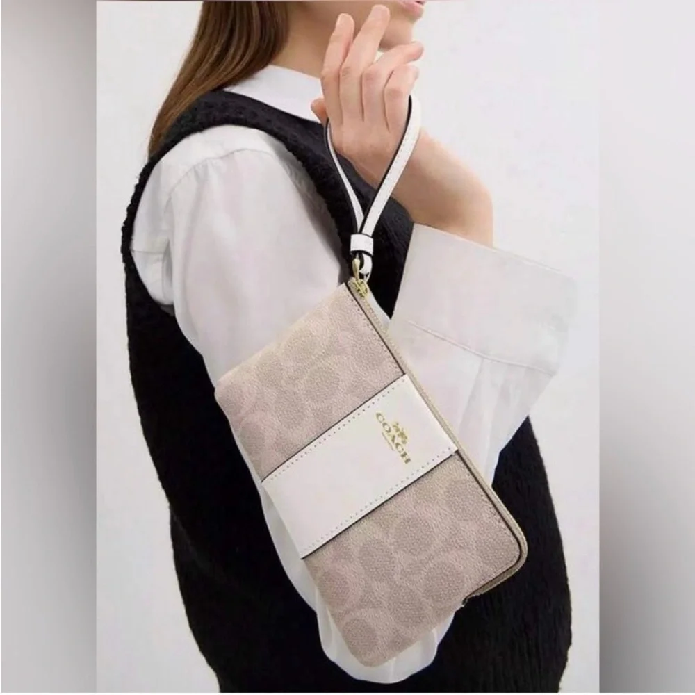 COACH. 3 Piece: Canvas & Leather Corner Zip Wristlet & Free Gift Box & Stickers. - Picture 3 of 16